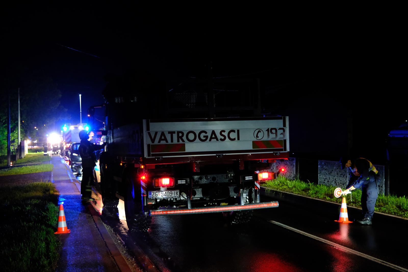 Jedna osoba smrtno stradala u prometnoj nesreći kod Jastrebarskog Jedna osoba smrtno stradala u prometnoj nesreći kod Jastrebarskog