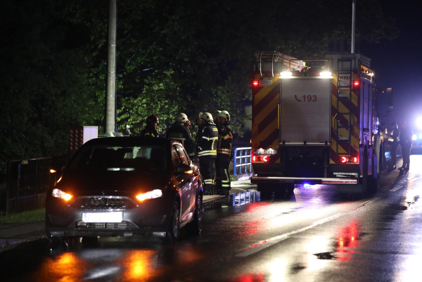 Jedna osoba smrtno stradala u prometnoj nesreći kod Jastrebarskog Jedna osoba smrtno stradala u prometnoj nesreći kod Jastrebarskog