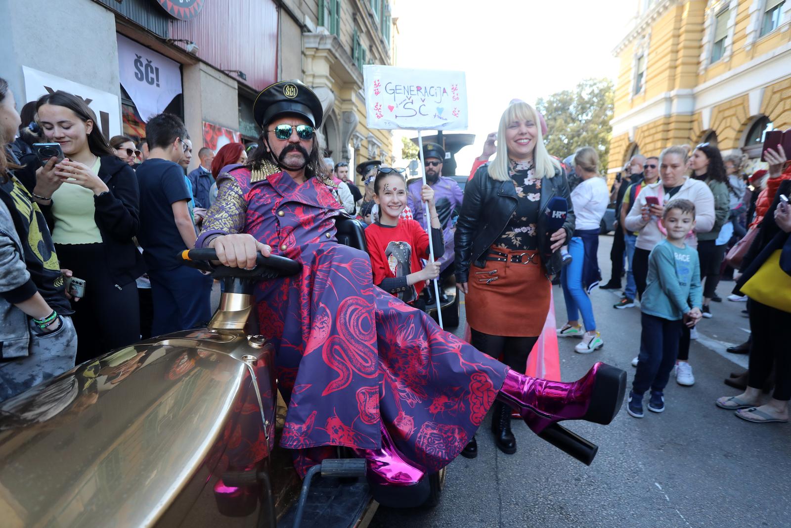 Rijeka: Let 3 na Korzo dovezao se na zlatkom traktoru