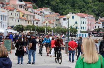 Baška: Crna ovca festival janjetine, individualizma, kreativnosti i otočne baštine