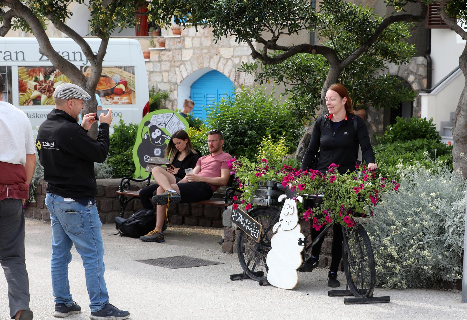 Baška: Crna ovca festival janjetine, individualizma, kreativnosti i otočne baštine