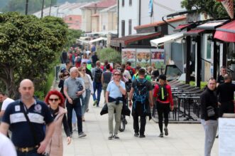 Baka: Crna ovca festival janjetine, individualizma, kreativnosti i oto?ne batine