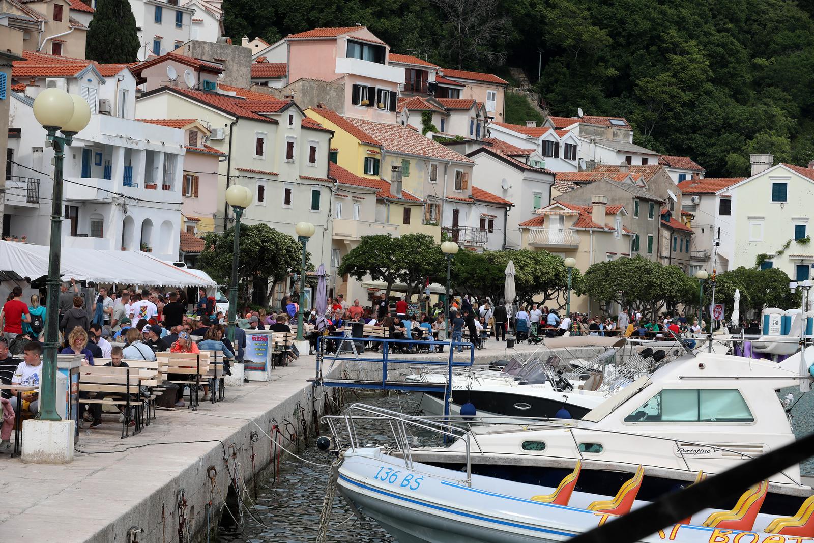 Baka: Crna ovca festival janjetine, individualizma, kreativnosti i oto?ne batine