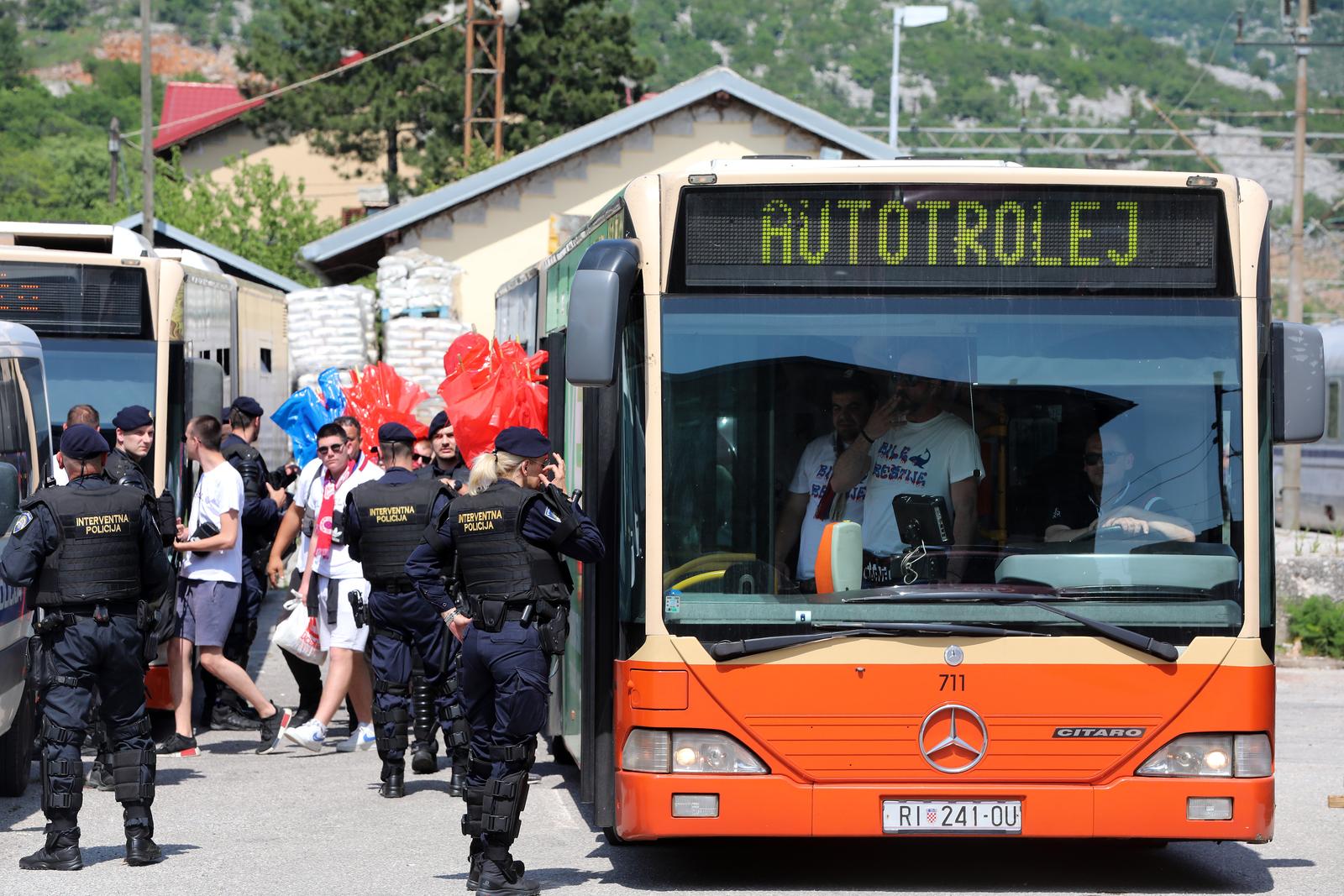 Bili vlak s Torcidom stigao u Rijeku