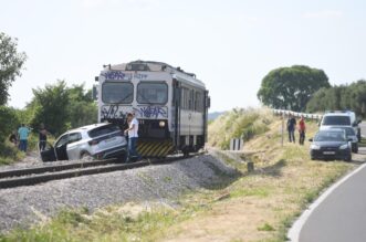 Donje Polje: Prometna nesre?a u Donjem polju u kojoj su sudjelovali vlak i osobni automobil