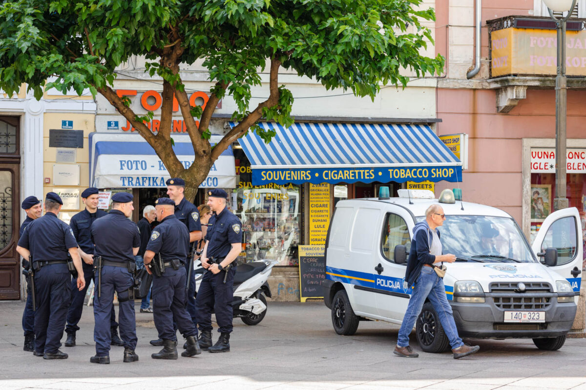 Policijska uprava primorsko-goranska Nogometni susret visokog rizika između HNK  Rijeka i HNK Hajduk Split