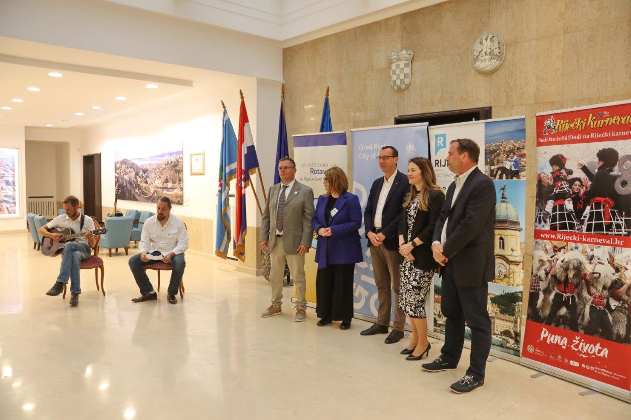 Predaja-donacije-s-Humanitarnog-karnevalskog-bala-Domu-za-odrasle-osobe-Turnić-1 Predaja-donacije-s-Humanitarnog-karnevalskog-bala-Domu-za-odrasle-osobe-Turnić-1