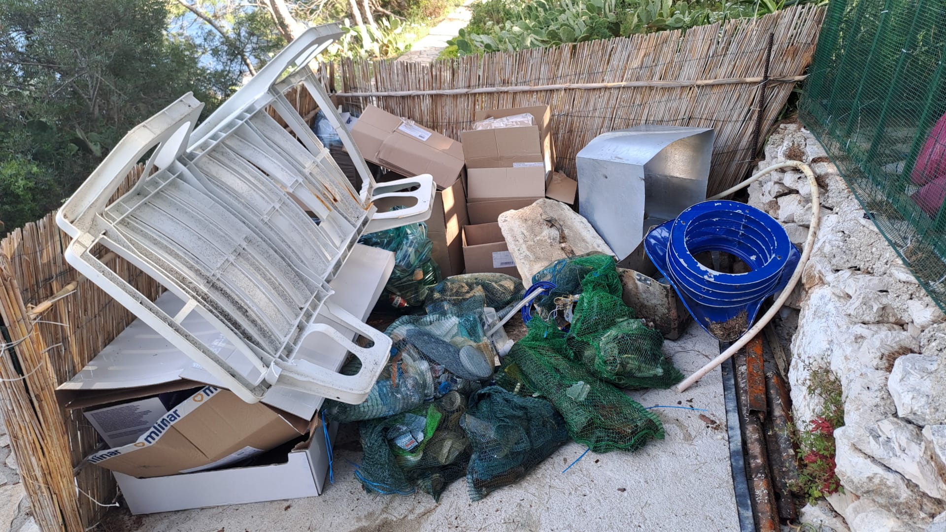 Prikupljeni otpad u eko akciji (2) Prikupljeni otpad u eko akciji (2)