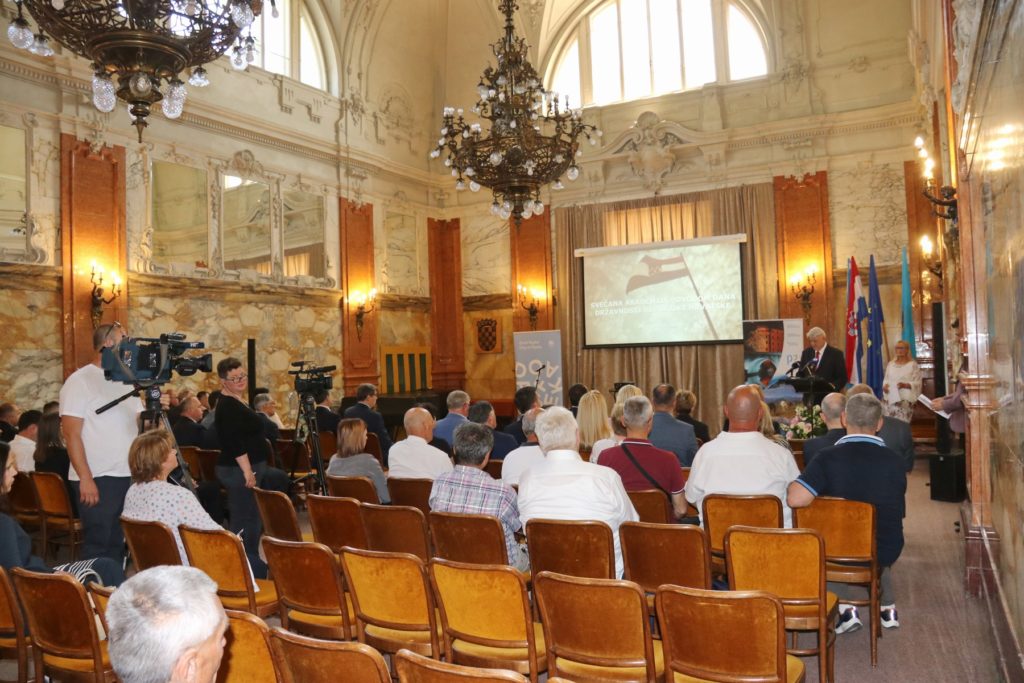 Svečana-akademija-povodom-Dana-državnosti-12-1024×683 Svečana-akademija-povodom-Dana-državnosti-12-1024×683