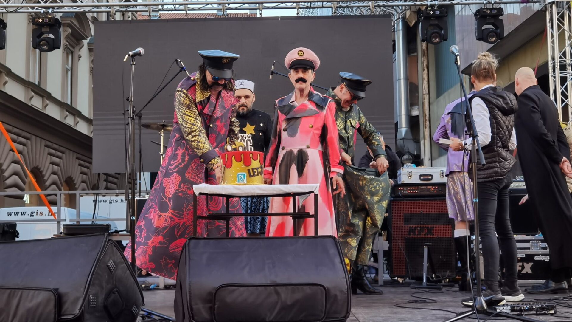 let 3 korzotraktor2 let 3 korzotraktor2