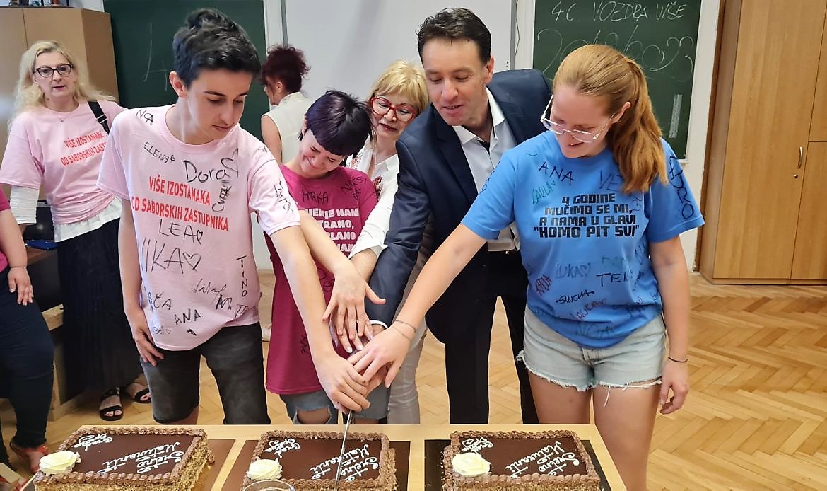 opatija maturanti 2023 kirigin5 opatija maturanti 2023 kirigin5