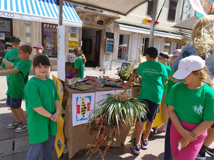 DRUŠTVO NAŠA DJECA 14 DRUŠTVO NAŠA DJECA 14