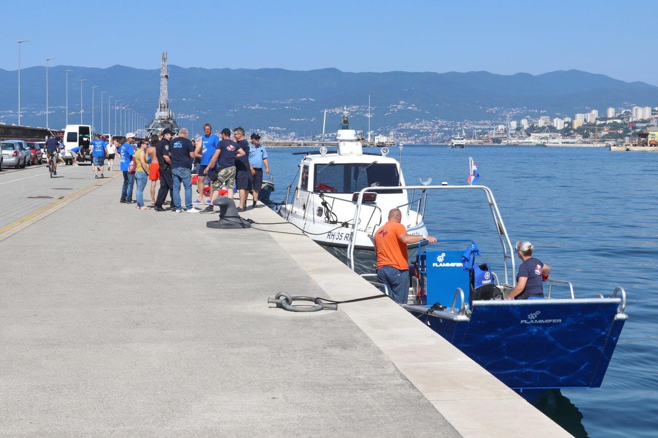 Ekološka-akcija-čišćenja-podmorja-„More-spaja-–-30-godina-zajedno“-11 Ekološka-akcija-čišćenja-podmorja-„More-spaja-–-30-godina-zajedno“-11