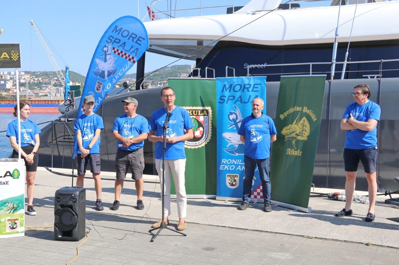 Ekološka-akcija-čišćenja-podmorja-„More-spaja-–-30-godina-zajedno“-5 Ekološka-akcija-čišćenja-podmorja-„More-spaja-–-30-godina-zajedno“-5