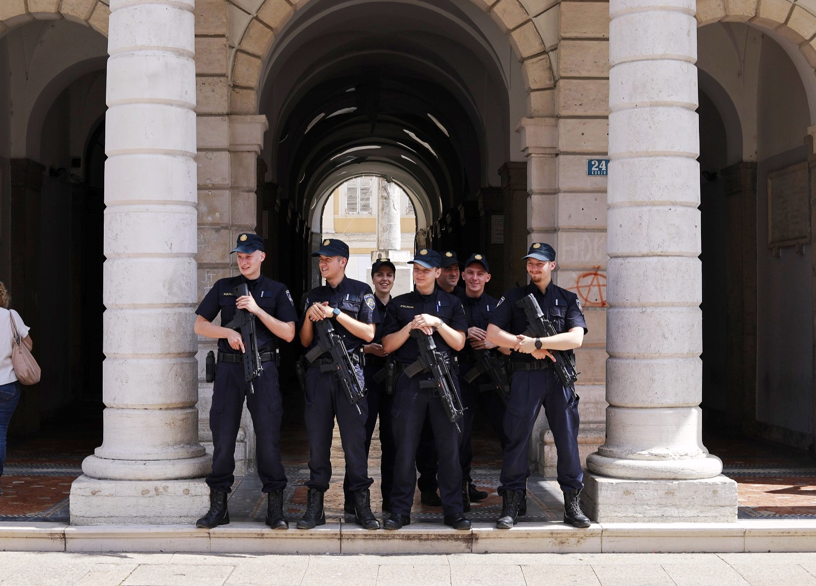 postani policajac policija korzo rijeka postani policajac policija korzo rijeka
