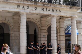 postani policajac policija korzo rijeka