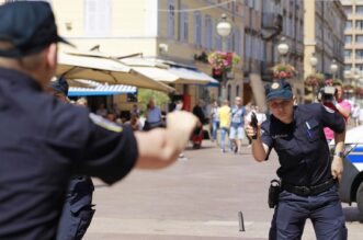 postani policajac policija korzo rijeka