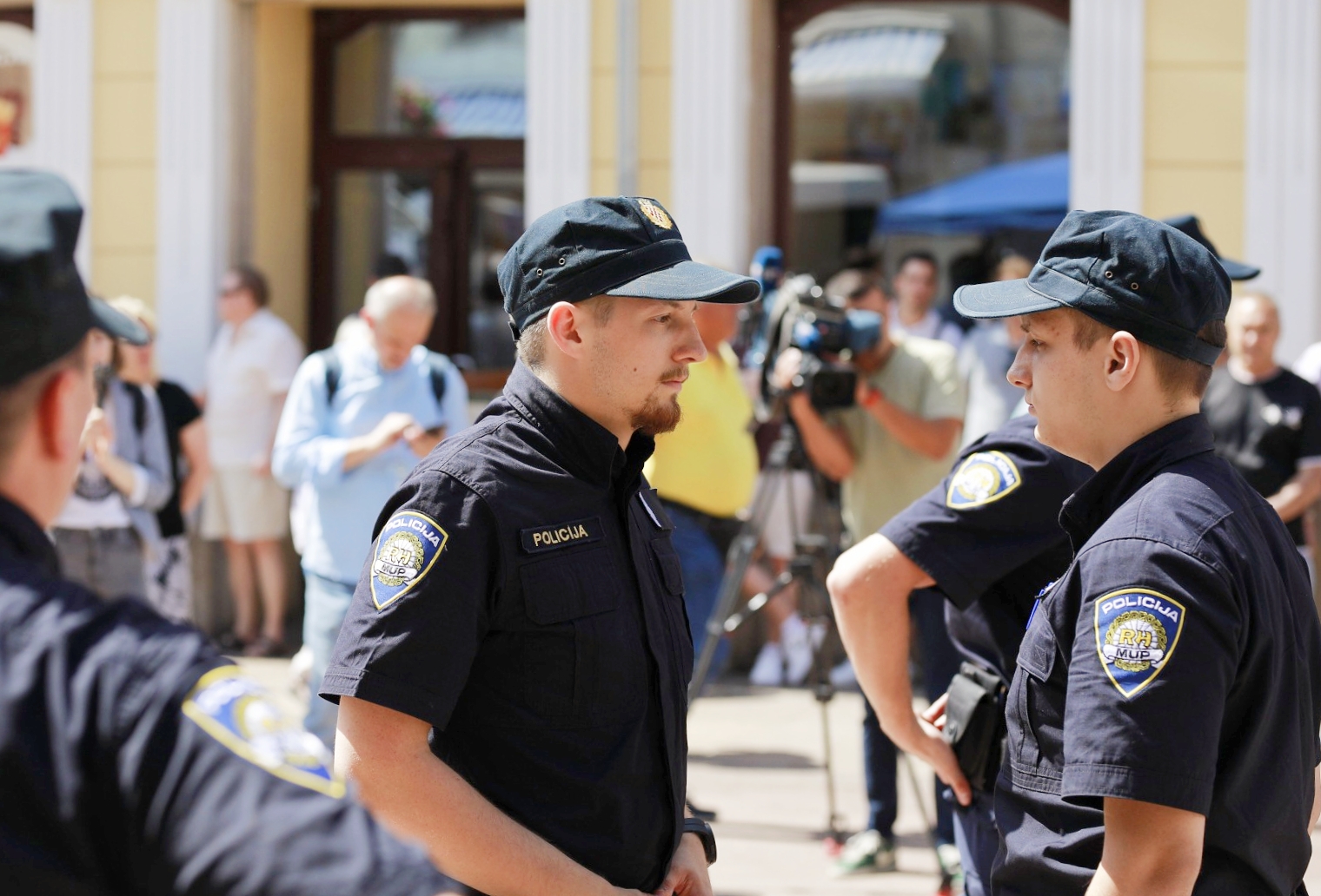 postani policajac policija korzo rijeka postani policajac policija korzo rijeka