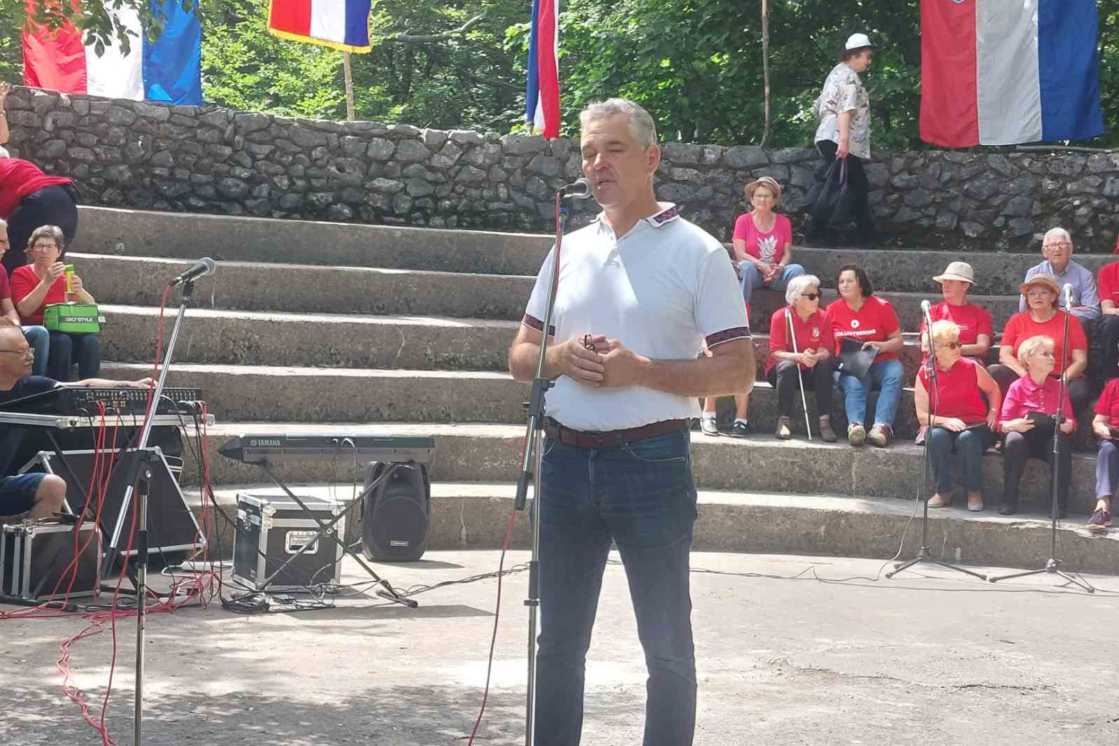 Obilježavanje-Dana-antifašističke-borbe-Tuhobić-8 Obilježavanje-Dana-antifašističke-borbe-Tuhobić-8