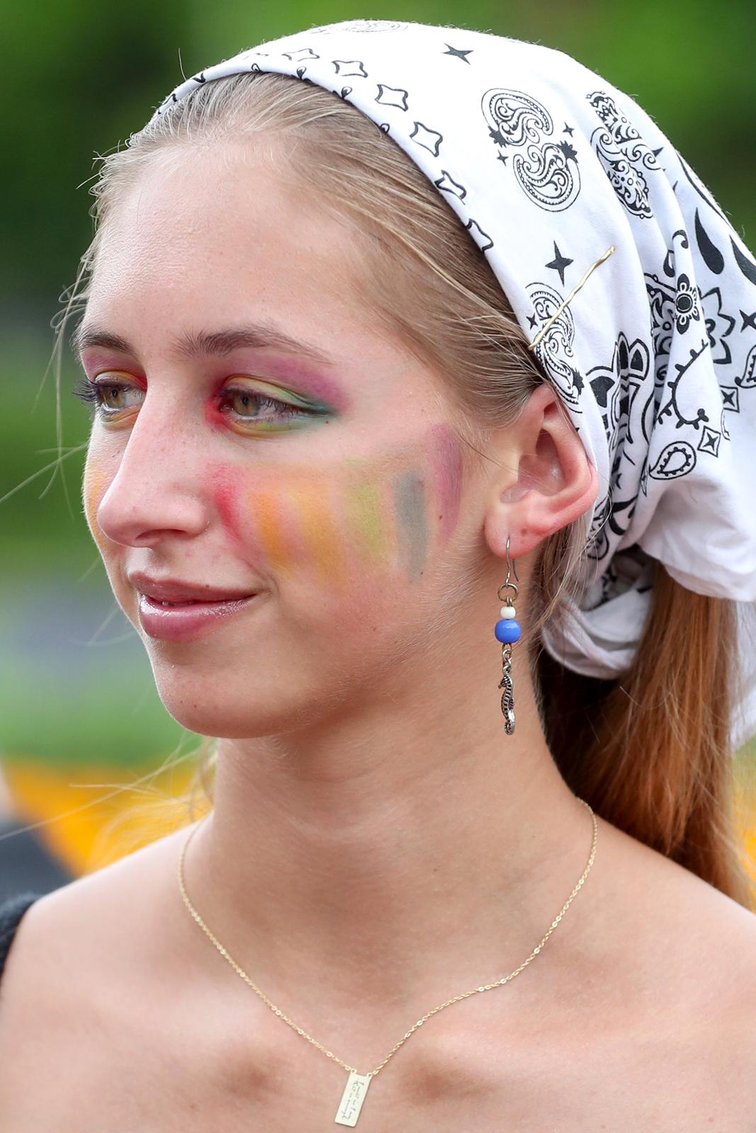 Zagreb: Okupljanje sudionika 22. Povorke ponosa na Rooseveltovom trgu Zagreb: Okupljanje sudionika 22. Povorke ponosa na Rooseveltovom trgu