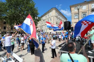 Rijeka: Hod za zivot