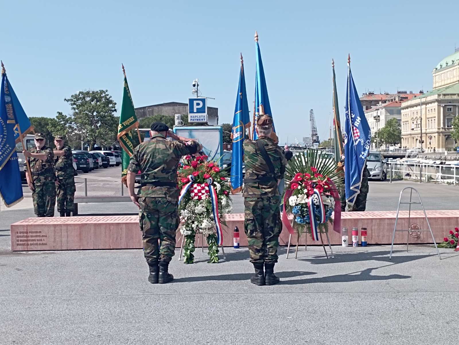 Položeni-vijenci-u-povodu-32.-obljetnice-osnutka-111.-brigade-5 Položeni-vijenci-u-povodu-32.-obljetnice-osnutka-111.-brigade-5