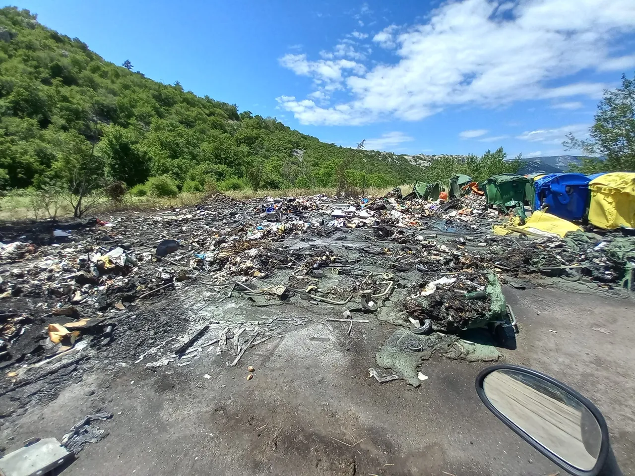 bakarac požar kontejneri4