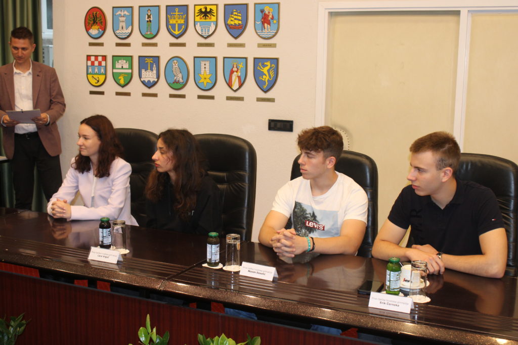 matura prhg (2) matura prhg (2)