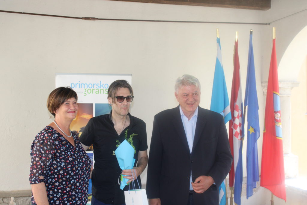 nagrade kulturno stvaralastvo (19) nagrade kulturno stvaralastvo (19)