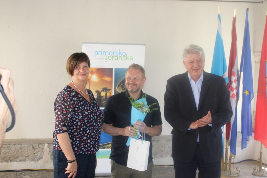 nagrade kulturno stvaralastvo (25) nagrade kulturno stvaralastvo (25)