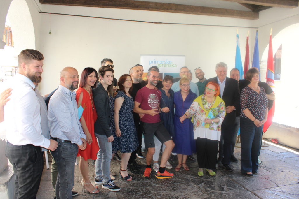 nagrade kulturno stvaralastvo (30) nagrade kulturno stvaralastvo (30)