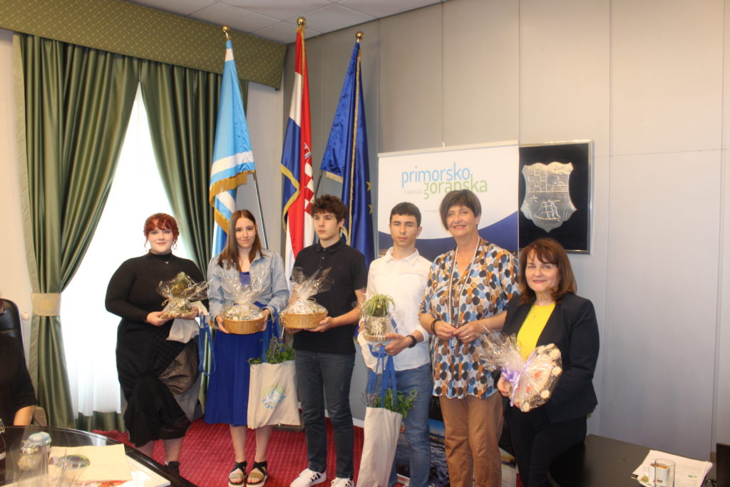 prijem cuvri okolisa (11) prijem cuvri okolisa (11)