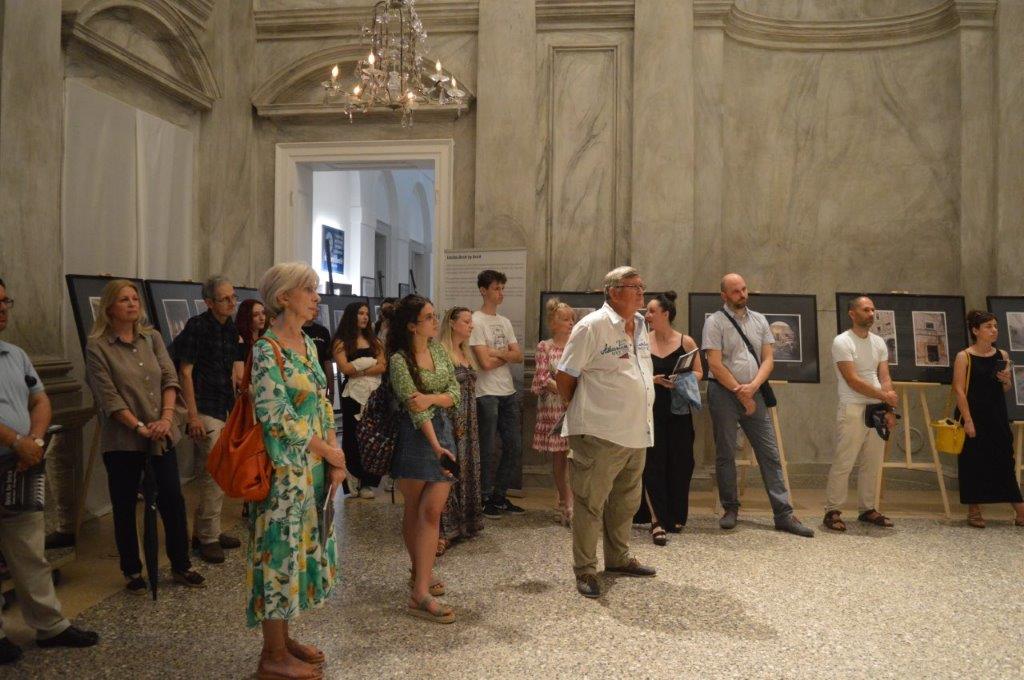 Izložba-fotografskih-radova-“Brick-by-brick“-11 Izložba-fotografskih-radova-“Brick-by-brick“-11