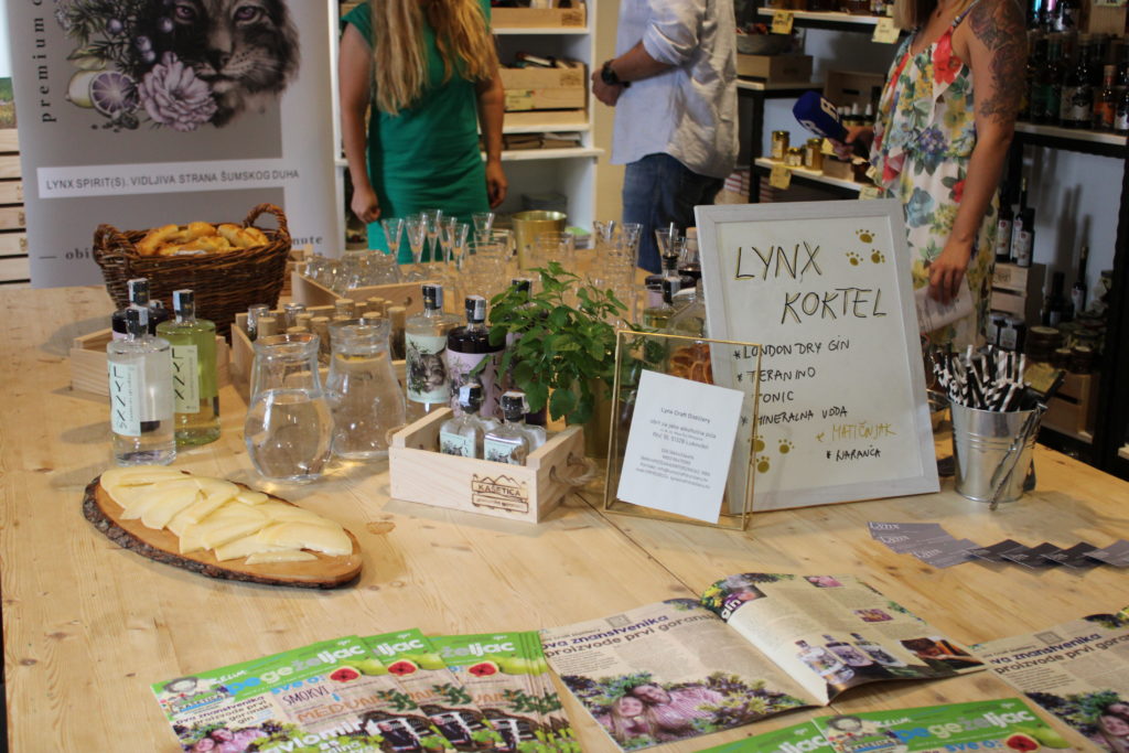 KASETICA LIKERI (1) KASETICA LIKERI (1)