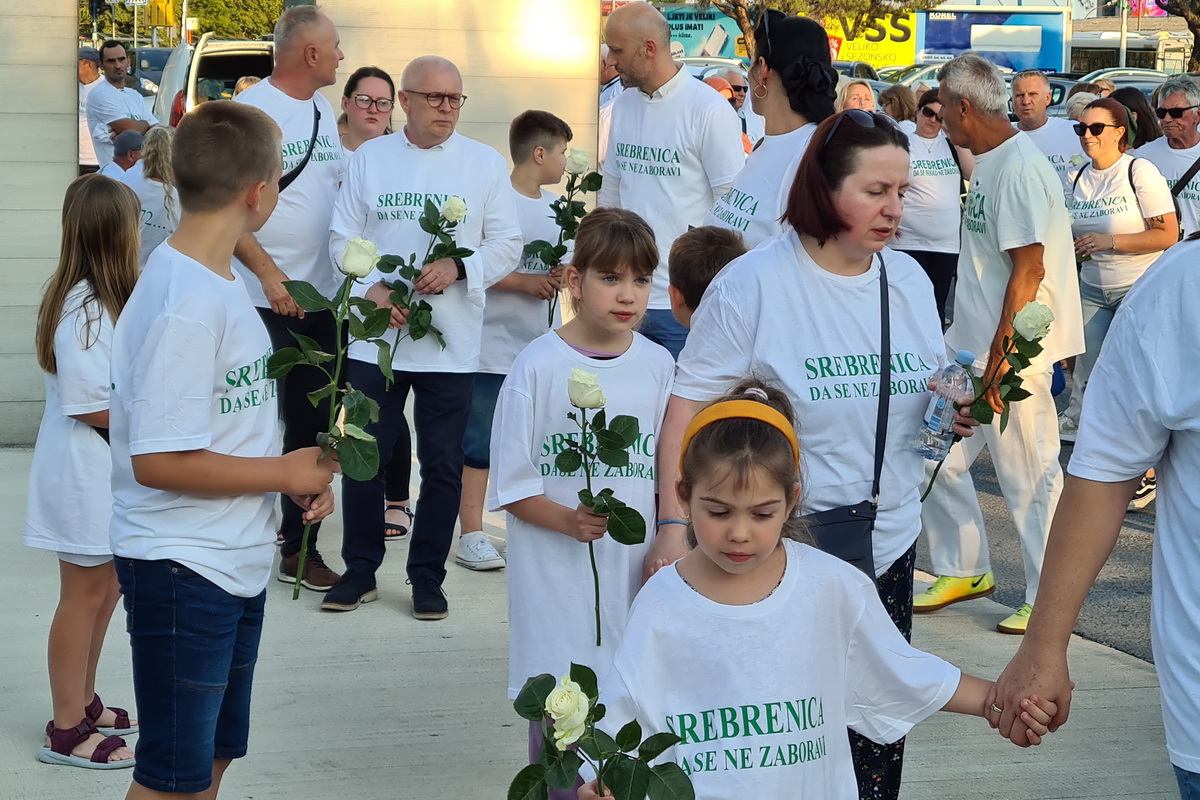 Mimohod-sjećanja-na-žrtve-genocida-u-Srebrenici-1