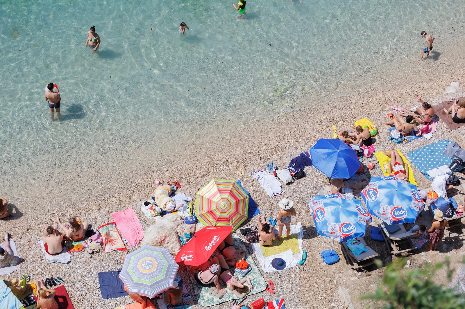 Riječani su spas od vrućina potražili na moru Riječani su spas od vrućina potražili na moru