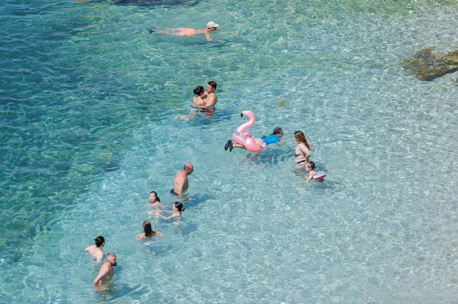 Riječani su spas od vrućina potražili na moru Riječani su spas od vrućina potražili na moru