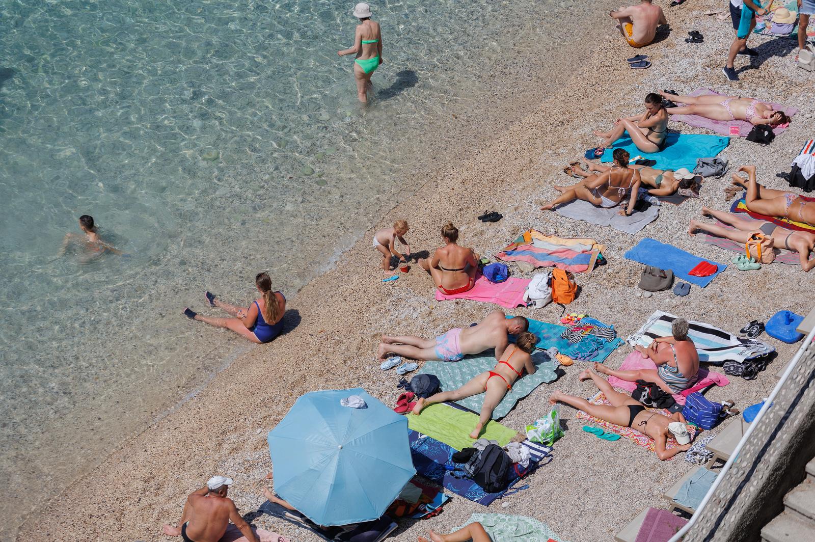 Riječani su spas od vrućina potražili na moru Riječani su spas od vrućina potražili na moru