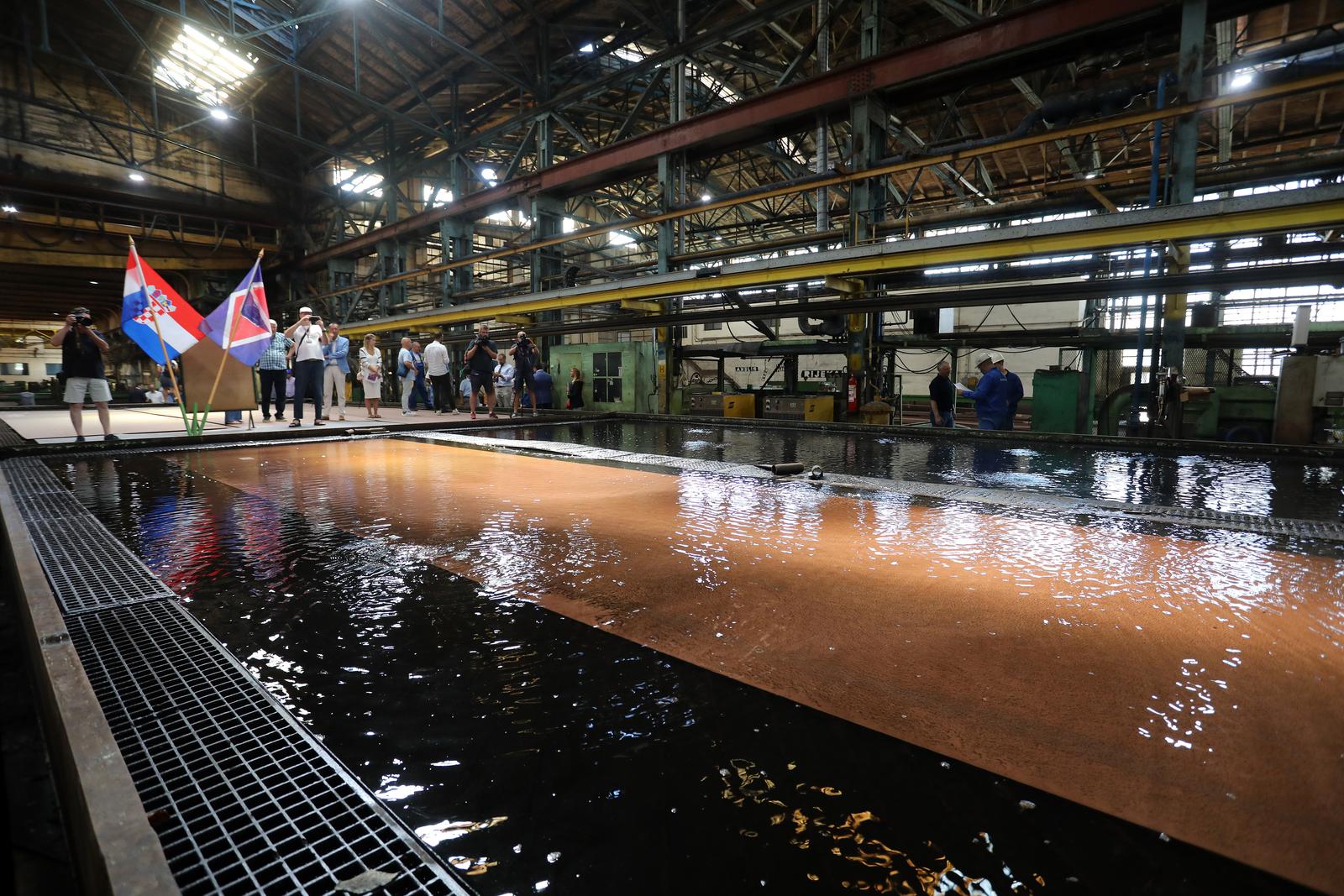 Rijeka: Svečani početak rezanja limova u “3 maju”