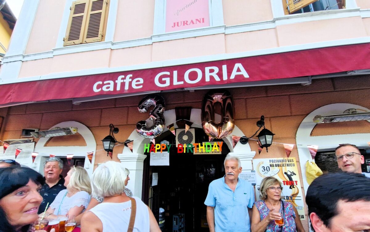 caffe gloria ika (5)