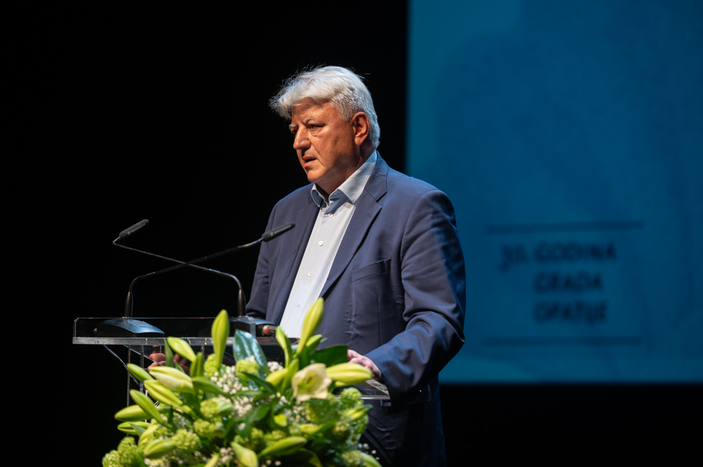 opatija svecana sjednica (13) opatija svecana sjednica (13)