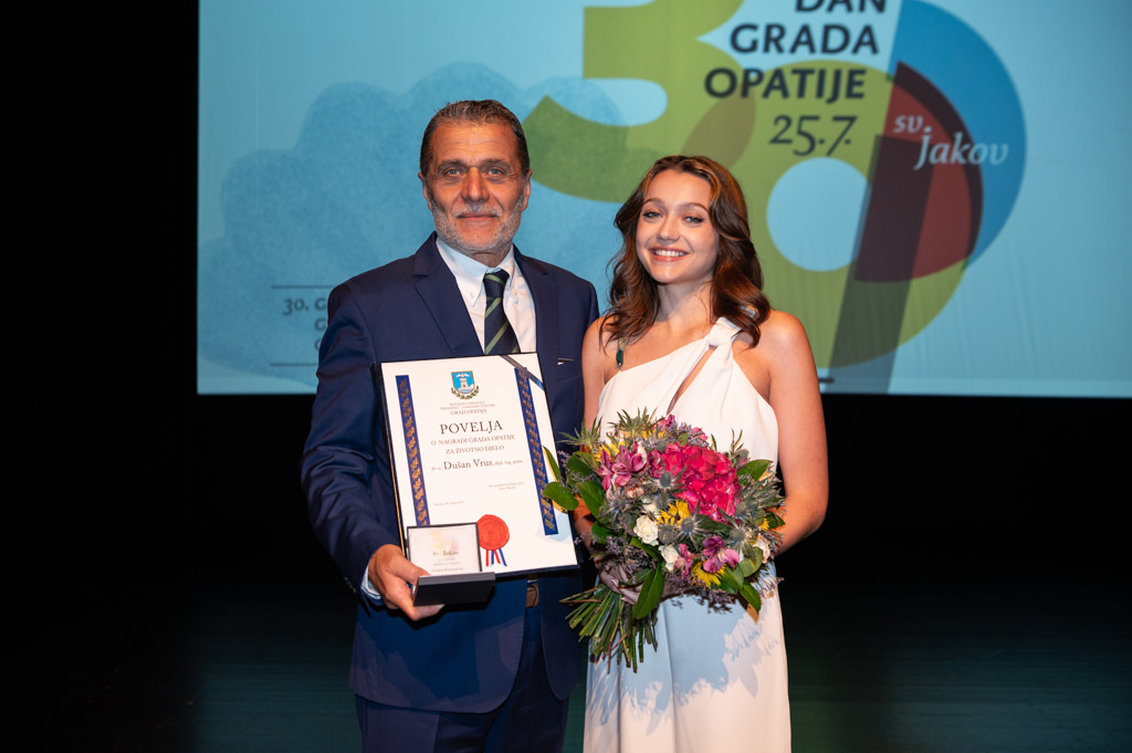 opatija svecana sjednica (3) opatija svecana sjednica (3)