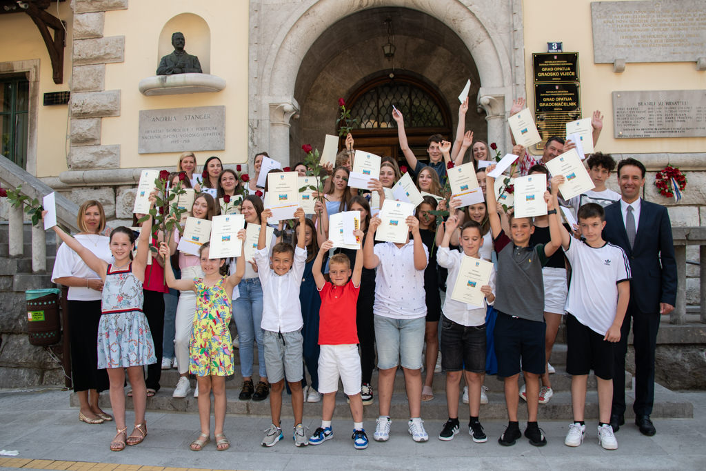 opatija ucenici (14) opatija ucenici (14)