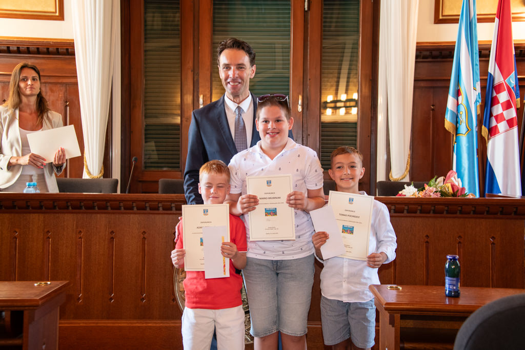 opatija ucenici (16) opatija ucenici (16)