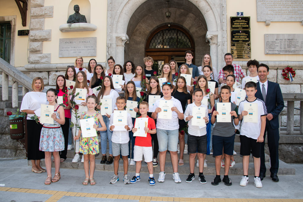 opatija ucenici (2) opatija ucenici (2)