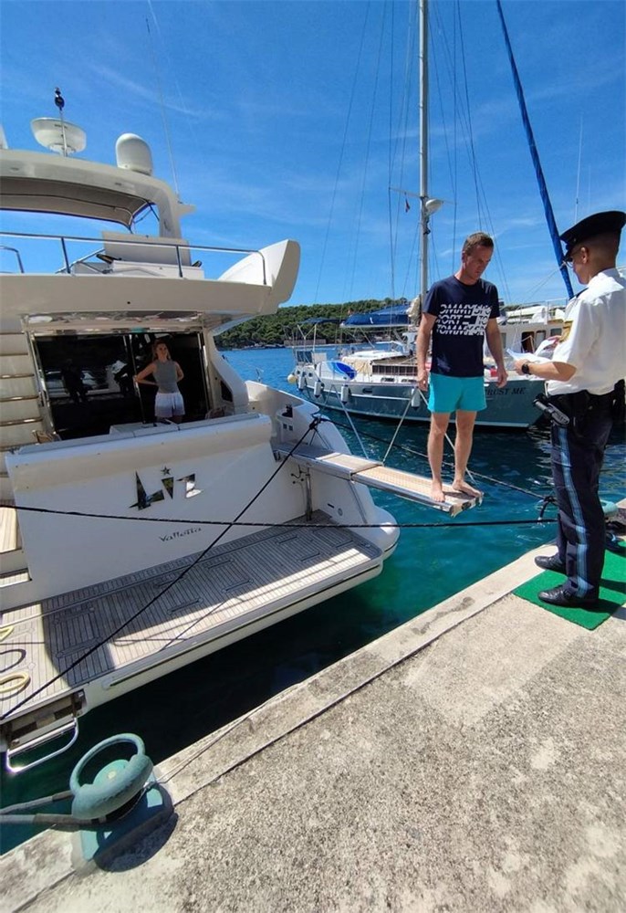 M. Lošinj, Marina M. Lošinj, Marina