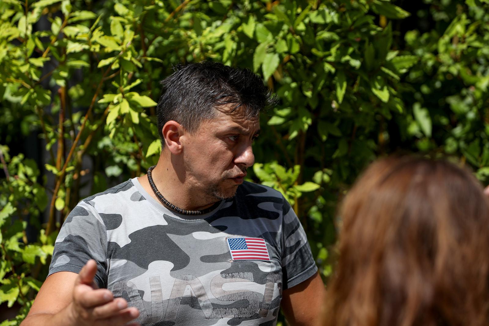 Zadar: Djevojka koja je rodila na Paklenici posjetila je dijete u bolnici Zadar: Djevojka koja je rodila na Paklenici posjetila je dijete u bolnici