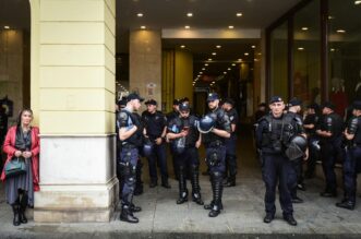 Zagreb: Molitelji na glavnom gradskom trgu