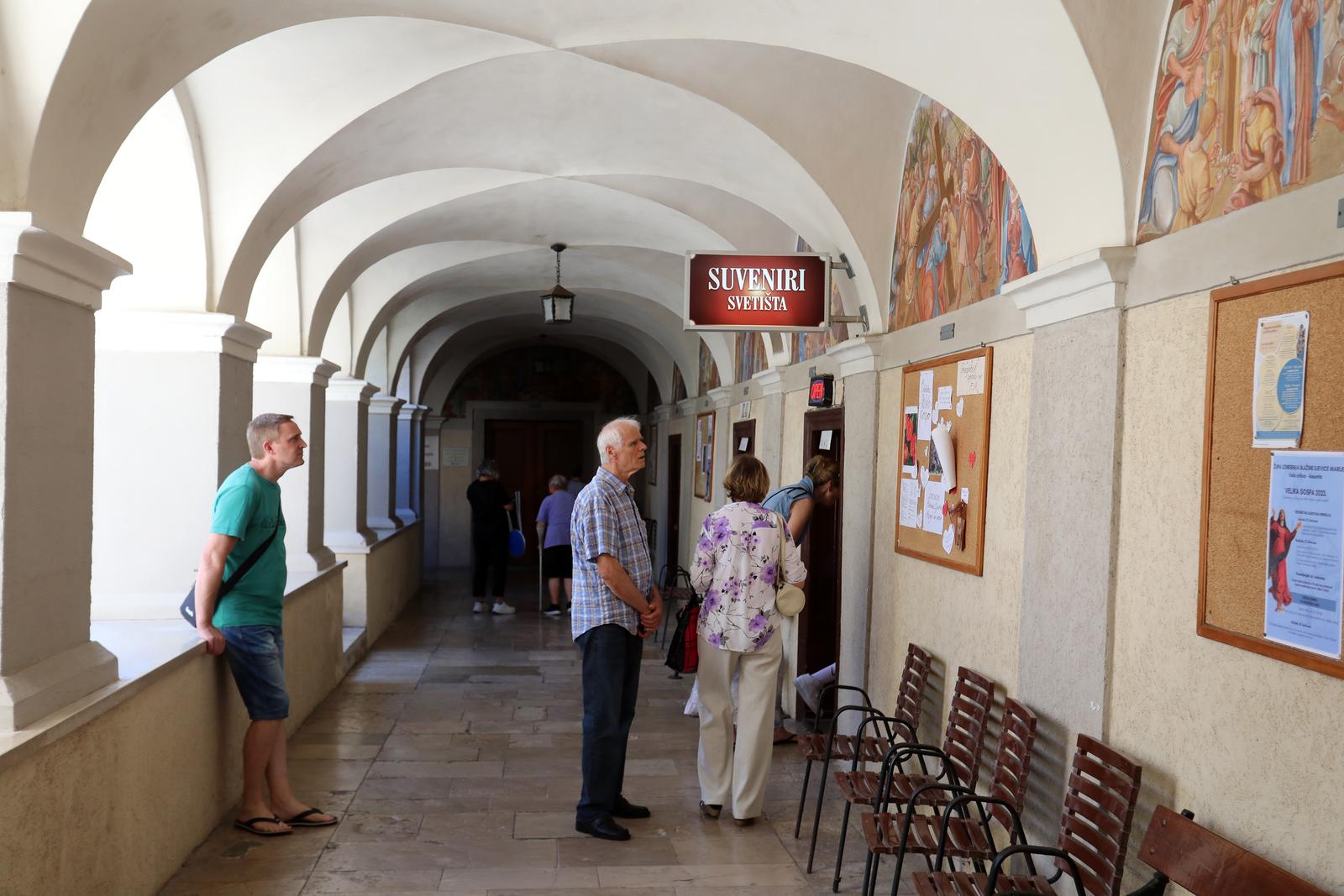 Rijeka: Priprema svetišta na Trsatu za Veliku Gospu Rijeka: Priprema svetišta na Trsatu za Veliku Gospu