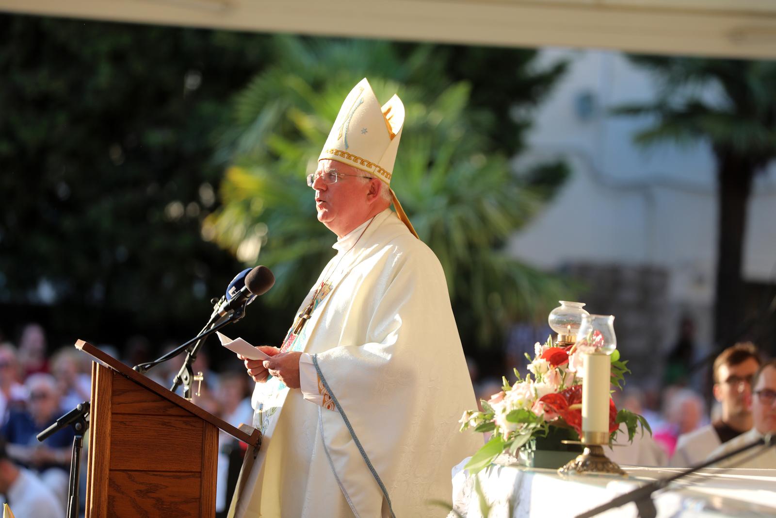 Rijeka: Nadbiskup Mate Uzinić predvodi središnje misno slavlje na Trsatu